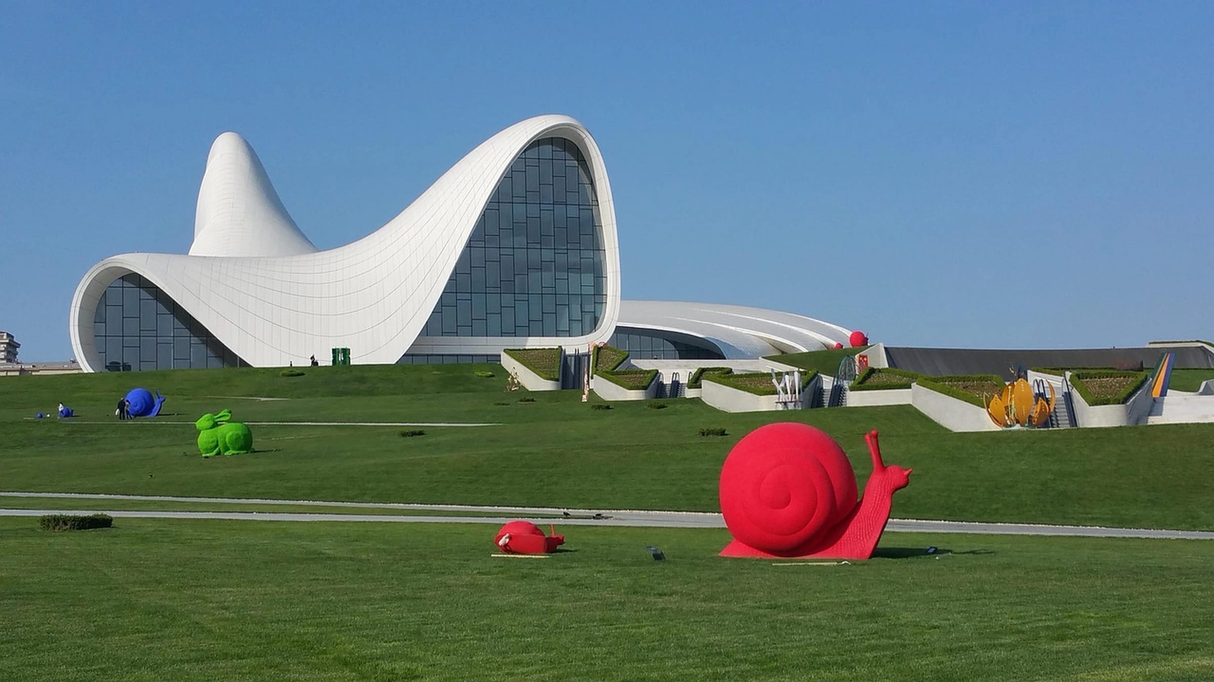 Heydar Aliyev Center and lawn in Baku
